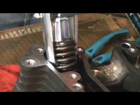 HARLEY Evo Engine Valve Seal Repair | 1200S Sportster