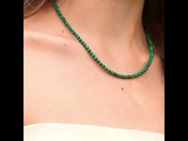 Vídeo relacionado con Pidak Collar de bala de V del héroe protagonista del mundo cibernético - Bala - Colgante diámetro 3,7 cm cadena 60 cm - Cosplay