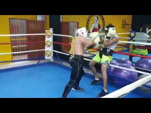 Francisco Fonseca vs Walter Castillo - Guanteo - Alpha Dog Boxing Club