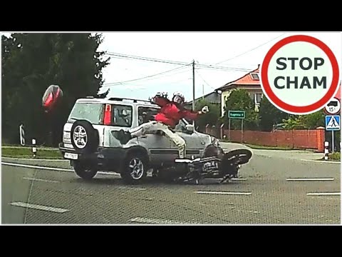 Wypadek motocyklisty z osobówką w Kosowach 