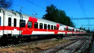 preview picture of video 'Электровоз ЧС6 с  поездом «Сибелиус»'