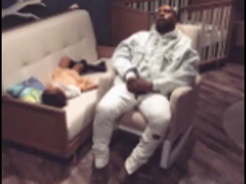 North West Adorably Transforms Into ‘Frozen’s’ Elsa With Help From Celeb Hairstylist