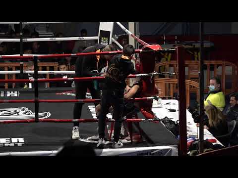 Velada boxeo amateur Cocentaina. 12 marzo 2022. 1º combate: Sergio Maiques -VS- Jorge Lloret.