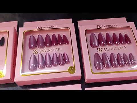 UNHA POSTIÇA AUTOCOLANTE AMENDOADA SABRINA SATO COM 12 UN