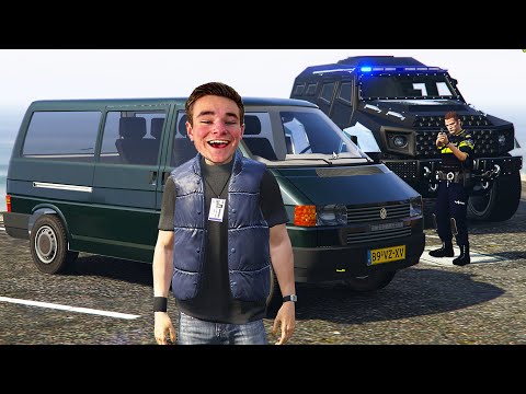 POLITIE INSURGENT vs DON IN HET BUSSIE! - GTA 5 Politie en boefje