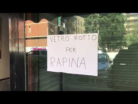 Minacciato con una pistola e immobilizzato. Orafo rapinato ad #Arezzo