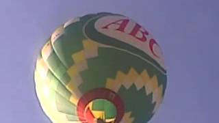 preview picture of video 'воздушный шар в центре города Барановичи'