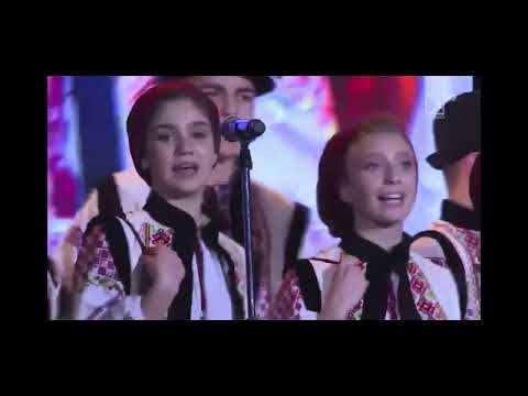 Ansamblul Romanița - Frunză verde măr domnesc