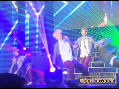 130907 FANCAM] EXO K Growl @ KPOP Republic Philippines
