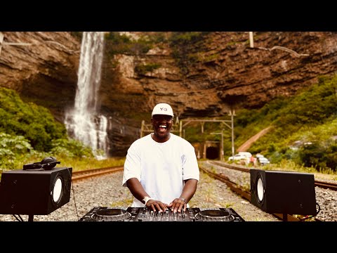 Sounds Of Africa - EPISODE 08 | Somnyama - Afrohouse Live Mix