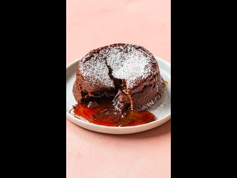 Salted Caramel Molten Chocolate Cakes