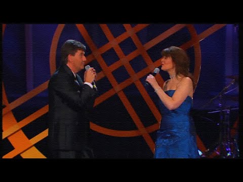 Daniel O'Donnell with Mary Duff - (Turn Off The Light And) Love Me Tonight (Live)
