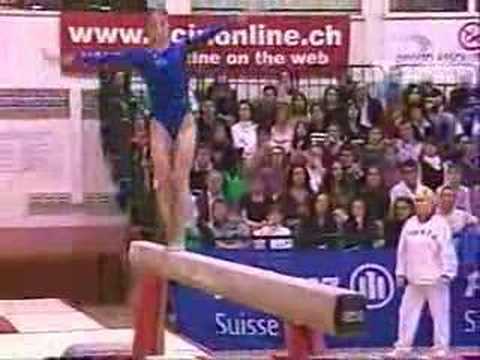 comment monter sur une poutre de gymnastique