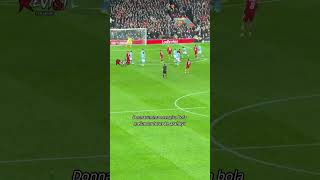 Download lagu Szoboszlai cetak gol free kick ala Ronaldo tapi dapat kartu merah setelahnya 😳😨 mp3