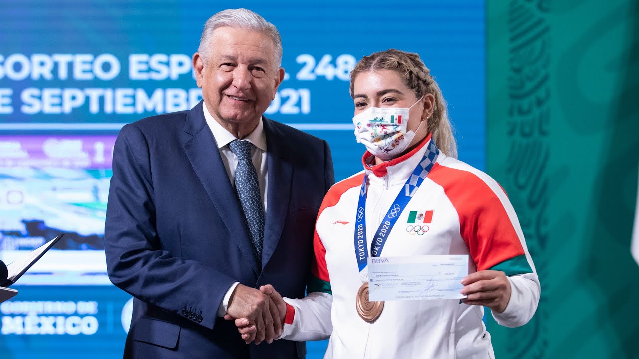 Mañanera de AMLO del 6 de octubre de 2021