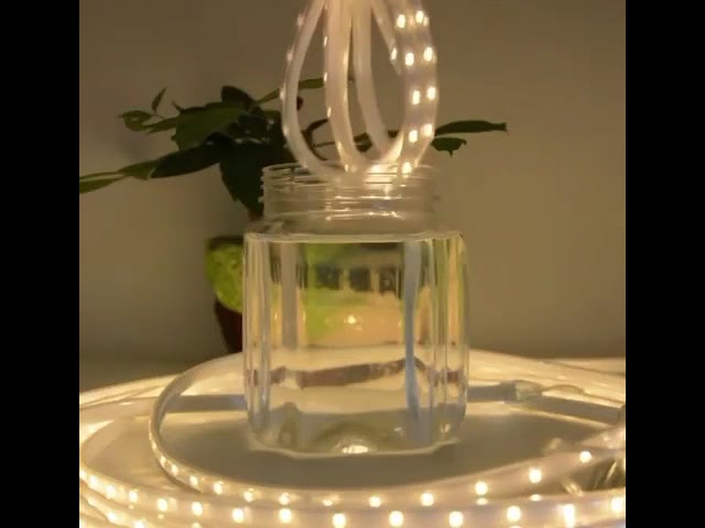 شريط إضاءة LED مدعوم بالطاقة الشمسية - 7 متر - 300...