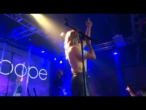 Cassadee Pope - "Behind These Hazel Eyes" [Kelly Clarkson cover] (Live in San Diego 8-4-16)