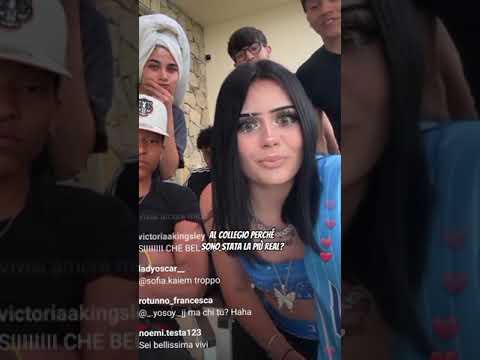 AL COLLEGIO ERO LA PIÙ REAL👀 #wearezoomer #vittorialazzari