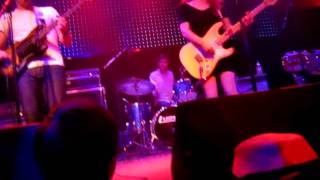 Jenny and Johnny - Big Wave