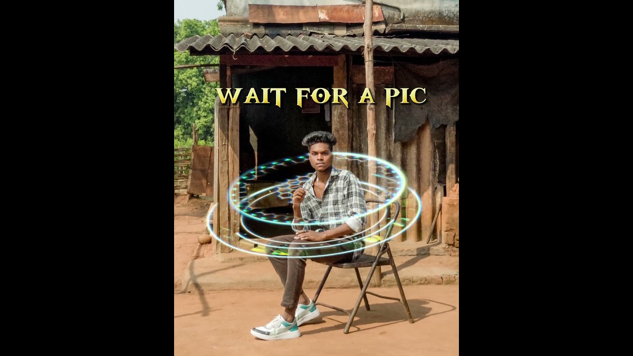 man sitting alone on bench in park Stock Photo - Alamy