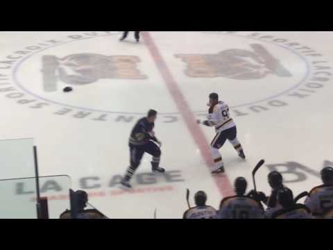 Fight/Bagarre Mario Boilard vs Marc-Olivier D'amour 4 novembre 2016