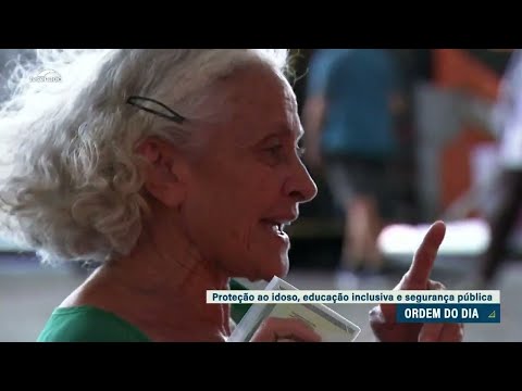 PEC da proteção aos idosos segue para votação em primeiro turno