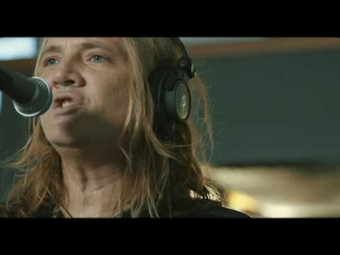Videoclip de Sunsets (One Night Lonely) — Powderfinger