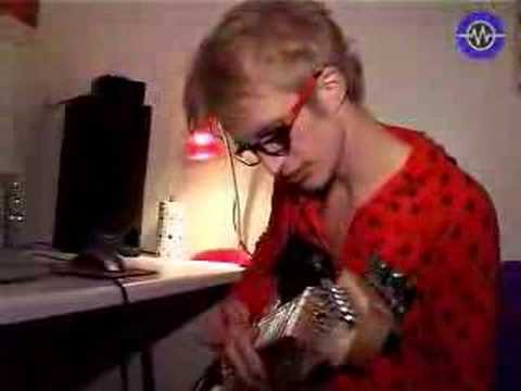 SONIC LAB: Behringer iAXE 393 USB Guitar