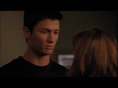 Nathan and Haley 2x01 №7