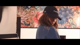 Def Manic ft. Keonna Evans - Suave Girls (Official Video)