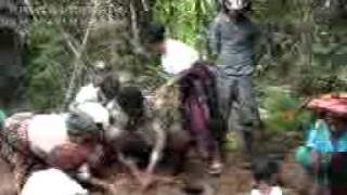opung doli padang mahondang jeslan simbolon.3g2