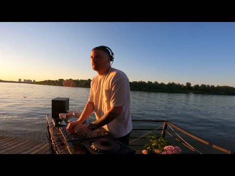 Radio Volt Matinée Stream - Alex Bojović