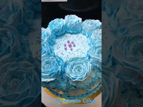 This cake 2.5 kg pineapple flavourUpper side handmade rose and leave decoration.very beautiful Cake.