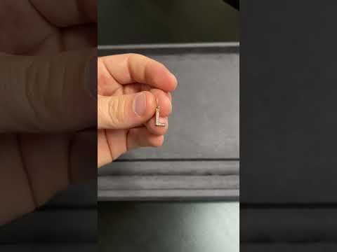 Pendant on all sides