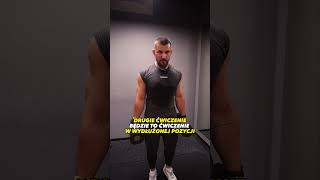 Uginanie ramion z hantlami (młotki) — wideo