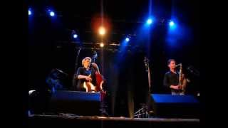 Kyle Eastwood Band - Le Trianon, Paris. No Blues (Miles Davis)