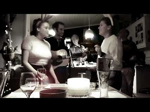 Thumbnail for Put Your Records On by Corinne Bailey Rae - Pindrops Rehearsal by Corinne Bailey Rae