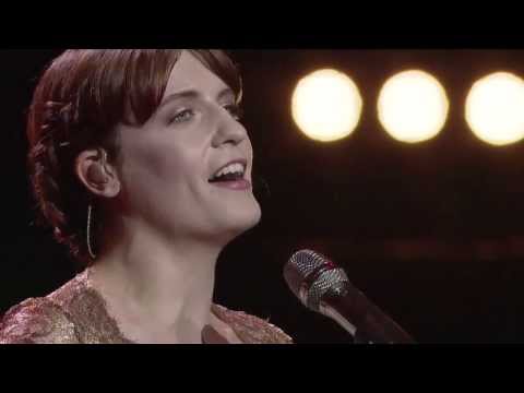 download lagu mp3 mp4 Florence The Machine Shake It Out Live, download mp3 Florence The Machine Shake It Out Live free download mp3, download mp3 Florence The Machine Shake It Out Live