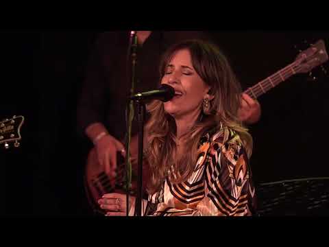 NATALIA BELLIDO - "En esta maleta no cabemos los dos" LIVE