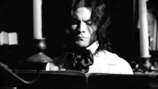 American Horror Story - Mordrake&#39;s Theme (aka Road To Utah by Pere Ubu)