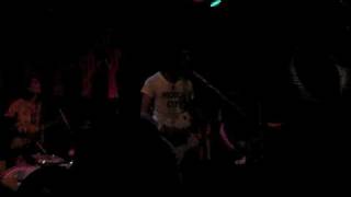 Pierce The Veil - Wonderless (Live)