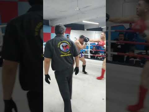 Juan almeida Kick Boxing categoría hasta 77kg round 3