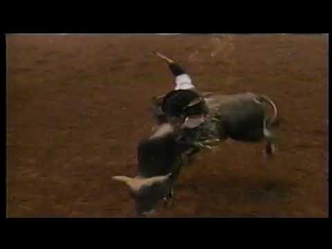 Mark Cain vs Boom Schacalaca - 97 PBR Guthrie (84 pts)