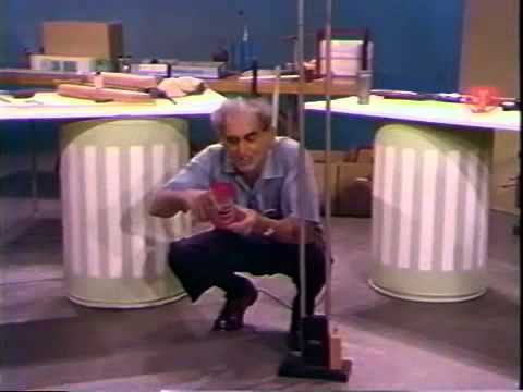 The Idea of the Center of Gravity Demonstrations in Physics1