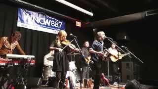 P1000400 Feufollet at the Altamont--Red Light