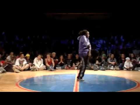 NEWSTYLE BATTLE: MARTHA & NIKI vs TWISTED NINA & EWEE E