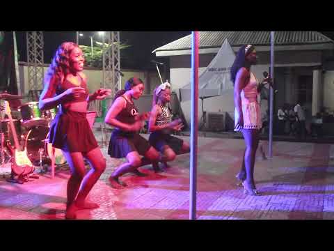 Kandy Sea grooms young talents, as he marked 30 years on stage.