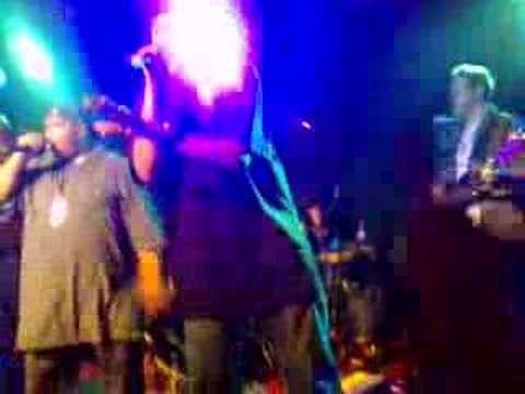 Galactic feat Chali 2na