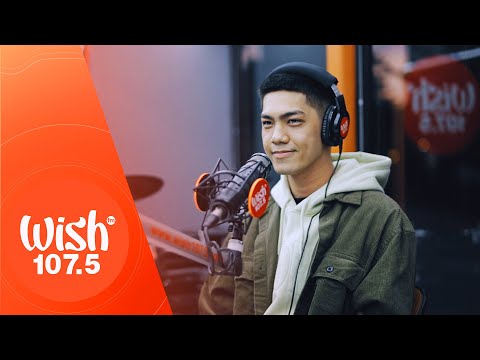 MC Einstein performs "Habol V.2" LIVE on Wish 107.5 Bus