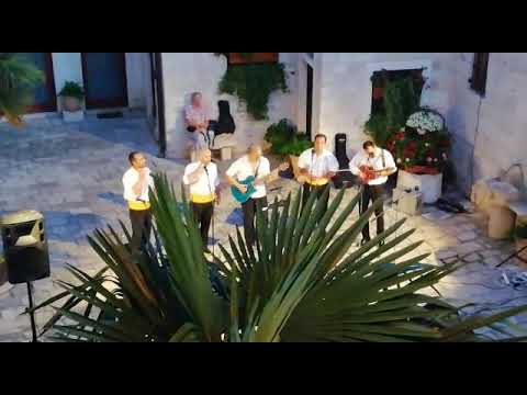 Klapa Brodarica - oci moje majke